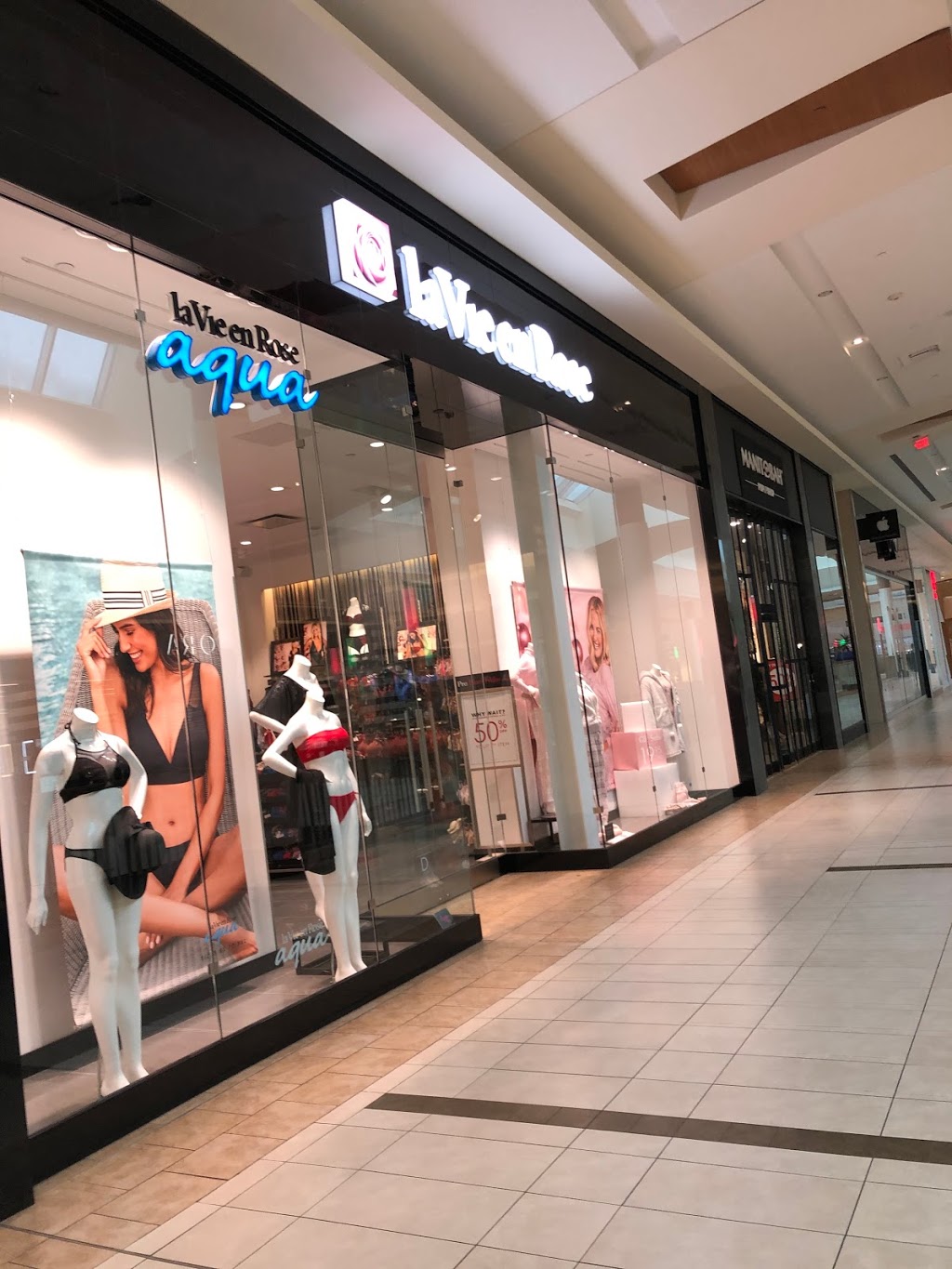 La Vie en Rose Bramalea City Centre | Bramalea City Centre, 25 Peel Centre Dr #620, Brampton, ON L6T 3R5, Canada | Phone: (905) 793-0028