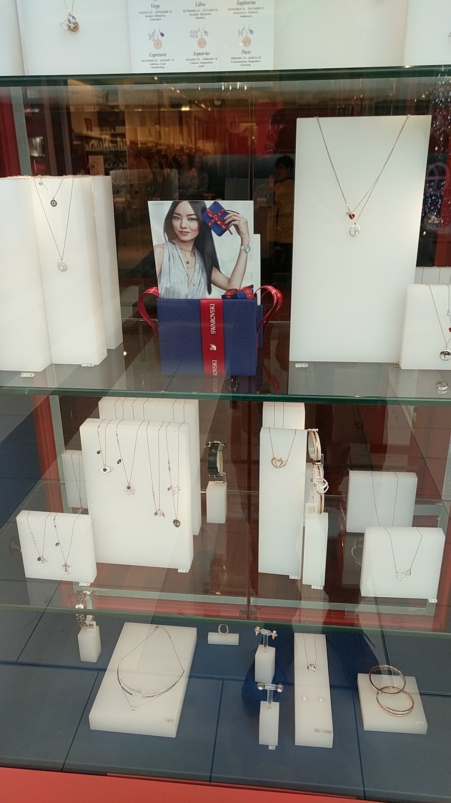 Swarovski Canada Ltd | 1 Promenade Cir UNIT # 232, Thornhill, ON L4J 4P8, Canada | Phone: (289) 695-0030