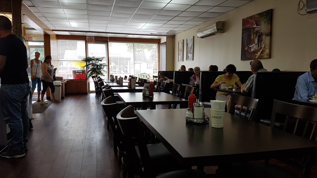 Welland Cafe | 506 E Main St, Welland, ON L3B 3X9, Canada | Phone: (905) 788-2233