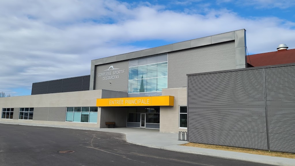 Sports Complex Desjardins De Dolbeau-Mistassini | 1032 Rue des Érables, Dolbeau-Mistassini, QC G8L 1C1, Canada | Phone: (418) 276-0160