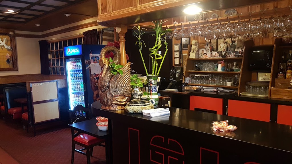 Fongs Restaurant | 1241 Cole Harbour Rd, Dartmouth, NS B2V 1N1, Canada | Phone: (902) 435-3225