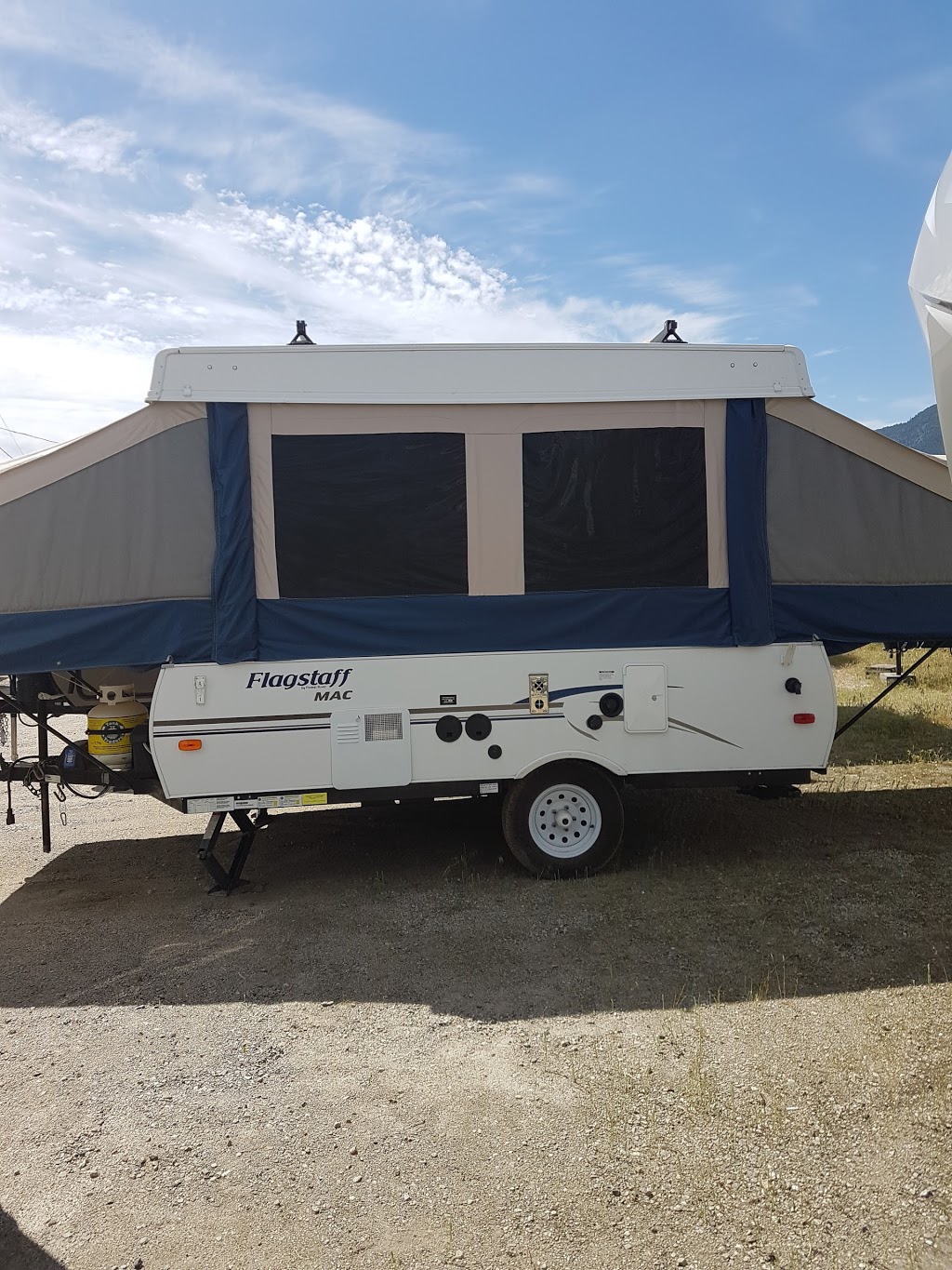 Leisureland RV Ctr Inc | 126 Industrial Pl, Penticton, BC V2A 7C8, Canada | Phone: (250) 487-2288