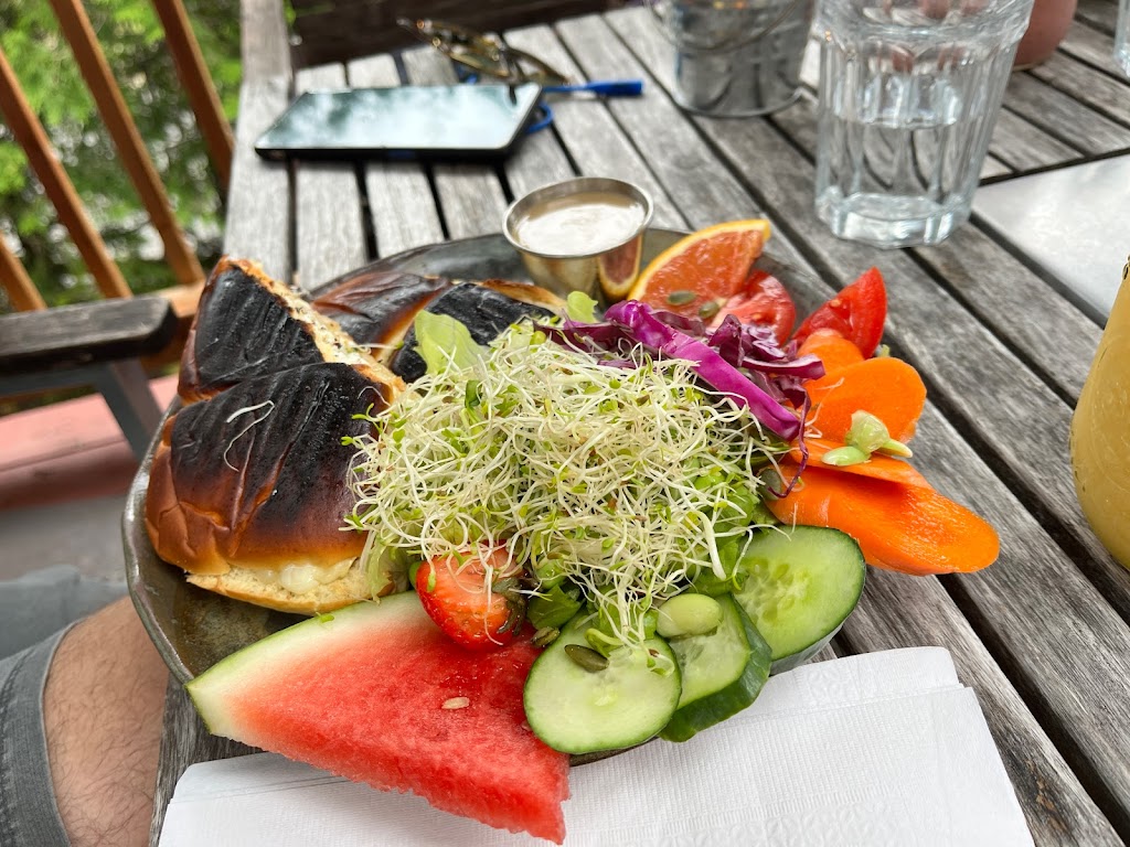 C’est la vie café | 1347 Rue de la Sapinière, Val-David, QC J0T 2N0, Canada | Phone: (819) 320-0273