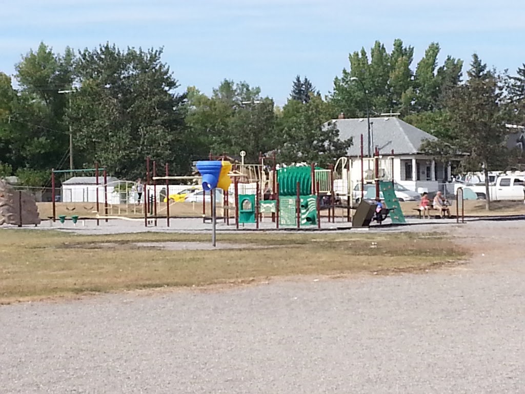 Banting and Best School | Calgary Board of Education | 1819 66 Ave SE, Calgary, AB T2C 2K5, Canada | Phone: (403) 777-8650