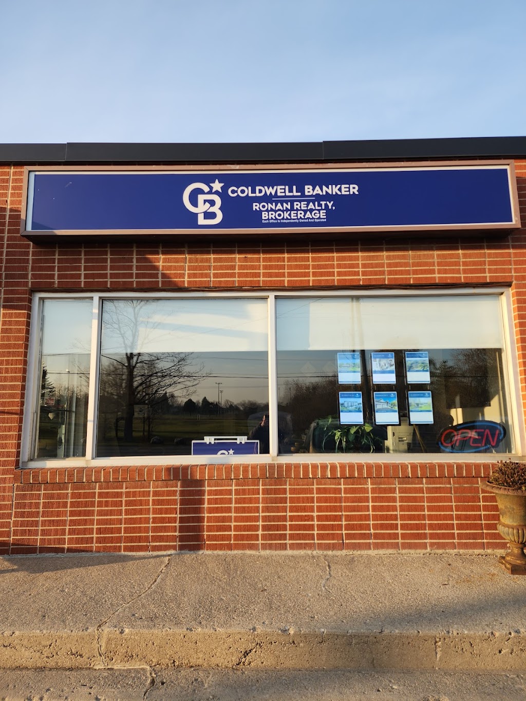 Majed Elias Realty | 5870 King Rd, Nobleton, ON L0G 1N0, Canada | Phone: (647) 285-5645