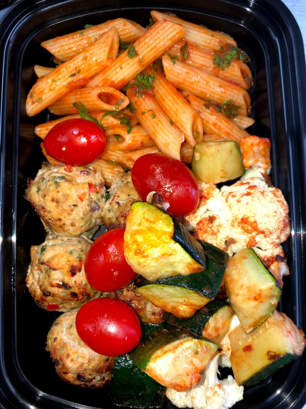 Feed Me Fine Foods | 30 Baywood Rd unit 18, Etobicoke, ON M9V 3Z2, Canada | Phone: (416) 525-2149