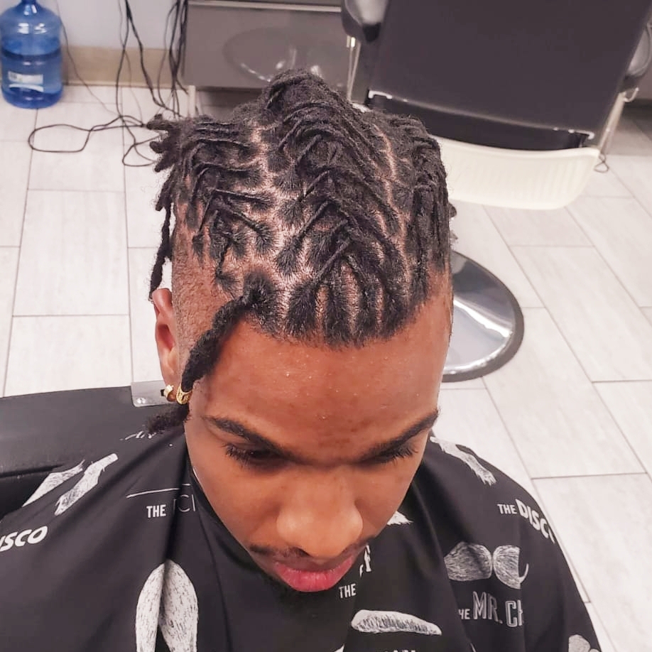 5 Star Dreadlocks | 4515 Macleod Trail SW, Calgary, AB T2G 0A5, Canada | Phone: (403) 835-5130