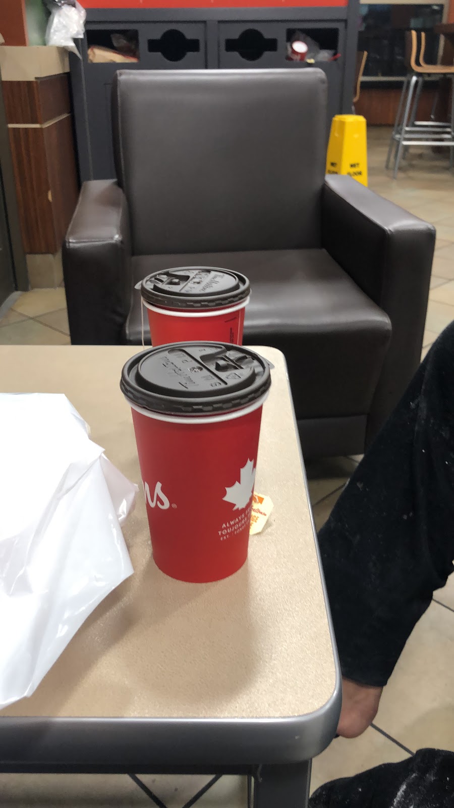 Tim Hortons | 5233 Stanley Ave, Niagara Falls, ON L2E 7C2, Canada | Phone: (905) 354-6060
