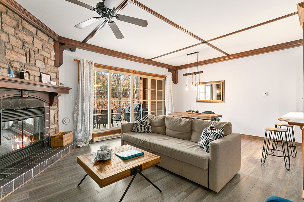 Le Manoir 106-7 by Escapades Tremblant | 7-106 Chemin des Quatre-Sommets, Mont-Tremblant, QC J8E 1C6, Canada | Phone: (877) 352-6626