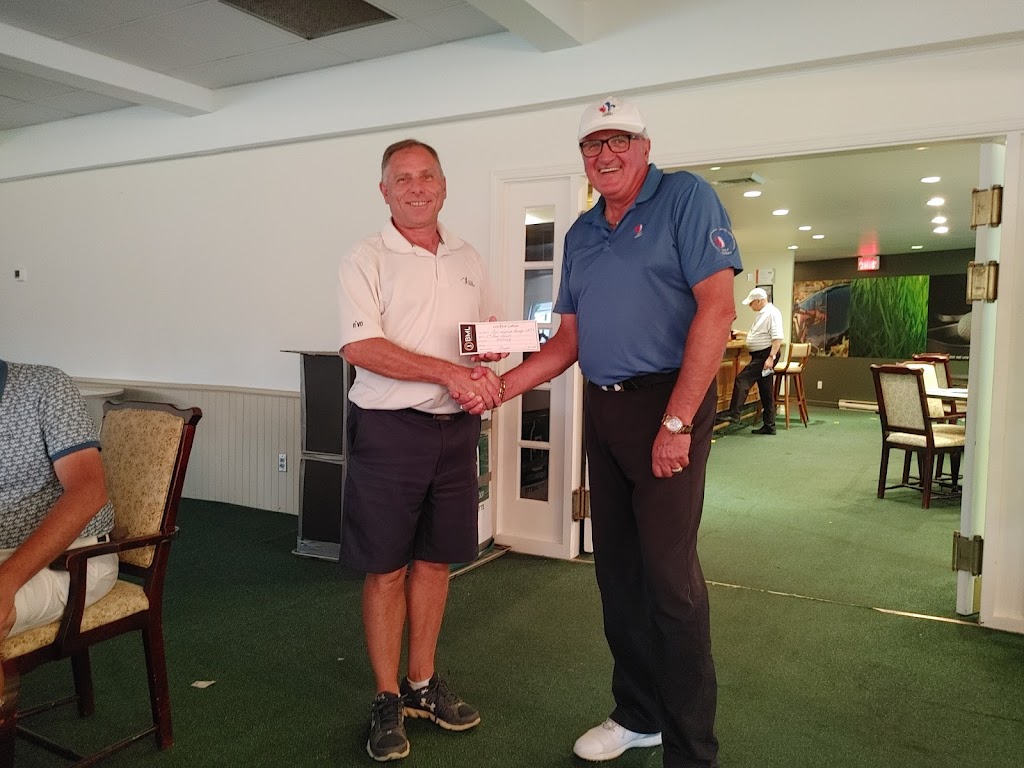 Club de Golf de Valleyfield | 3350 Bd du Bord de lEau, Salaberry-de-Valleyfield, QC J6S 6E1, Canada | Phone: (450) 373-2323