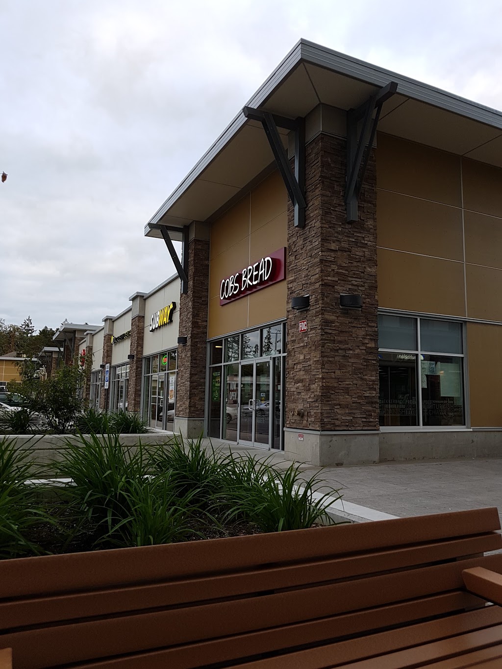 COBS Bread Bakery | 31 Helmcken Rd #110, Victoria, BC V8Z 7Z7, Canada | Phone: (778) 265-6282
