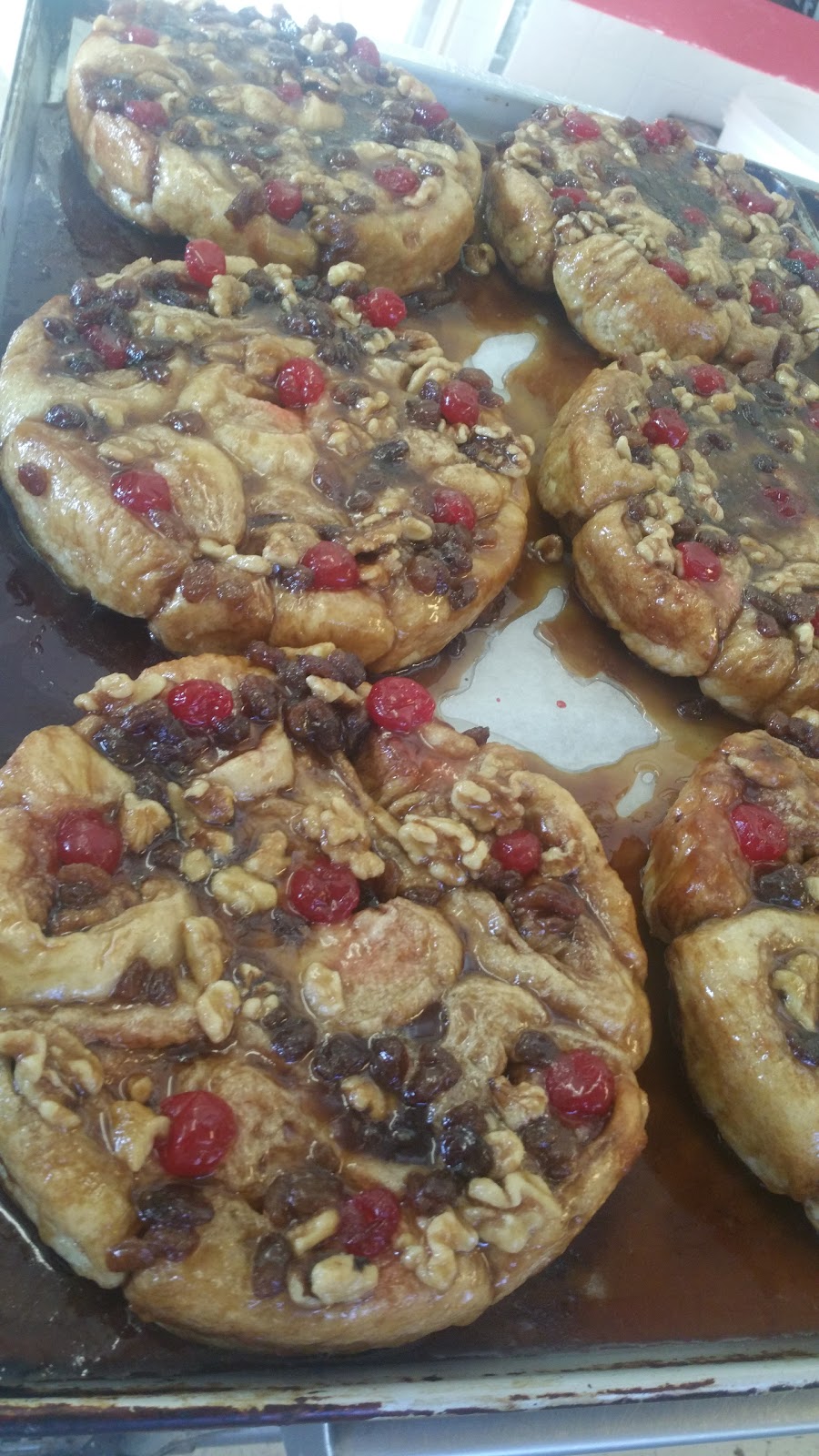 Buns & Sweets | 818 Hunter St, Bridgenorth, ON K0L 1H0, Canada | Phone: (705) 292-0929