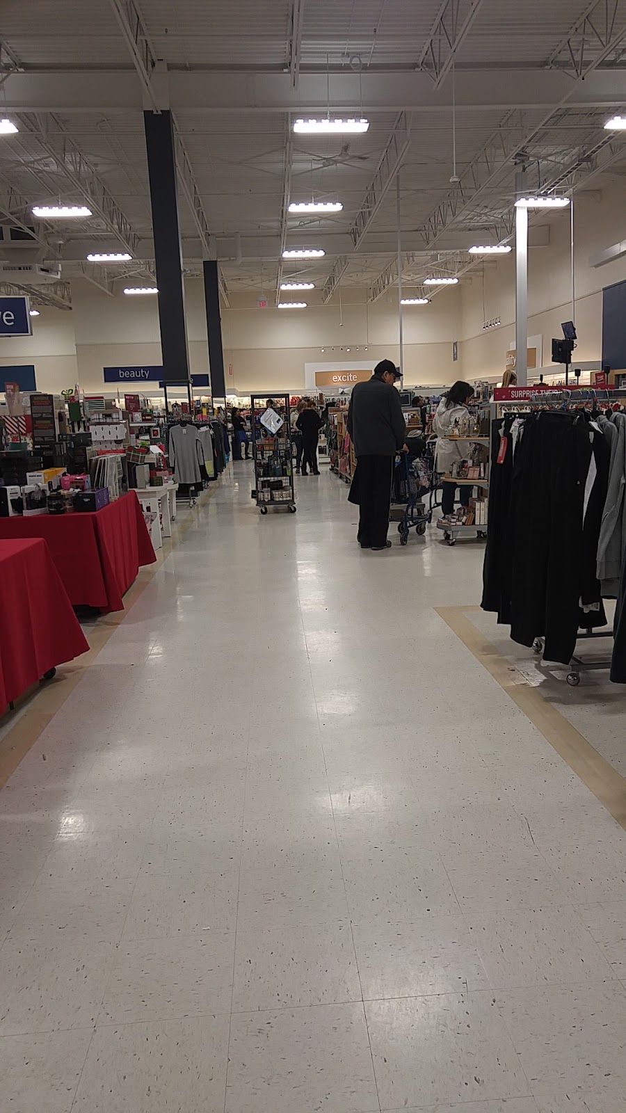Marshalls | 7337 Macleod Trail, Calgary, AB T2H 0L8, Canada | Phone: (587) 293-3485