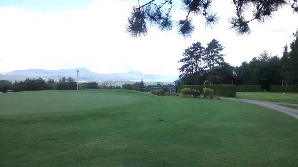 Newport Country Club | 590 Mt Vernon St, Newport, VT 05855, USA | Phone: (802) 334-2391