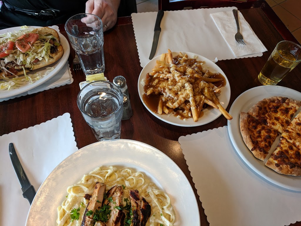 LÉtoile de Rigaud | 110 Rue Saint-Jean-Baptiste E, Rigaud, QC J0P 1P0, Canada | Phone: (450) 451-0841