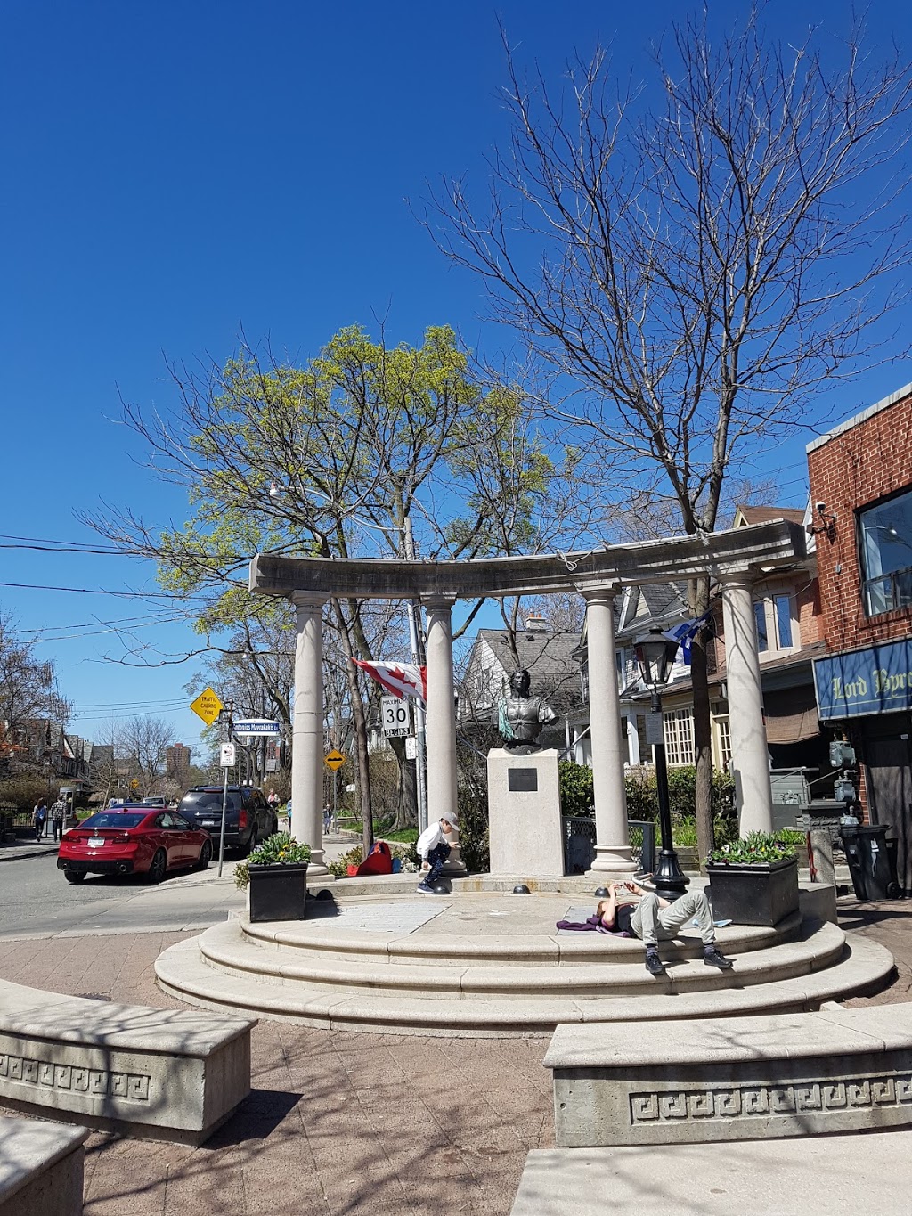 Athens Pastries | 509 Danforth Ave, Toronto, ON M4K 1P5, Canada | Phone: (416) 463-5144
