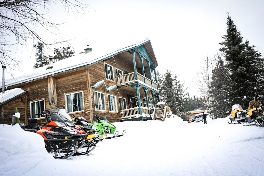 Pourvoirie Lac Dumoulin | Route Forestière ro-461(25, 1 lac Dumoulin, La Tuque, QC G9X 3N7, Canada | Phone: (877) 676-7578