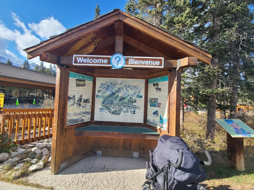 Lake Louise Visitor Centre | Samson Mall, 201 Village Rd, Lake Louise, AB T0L 1E0, Canada | Phone: (403) 762-8421