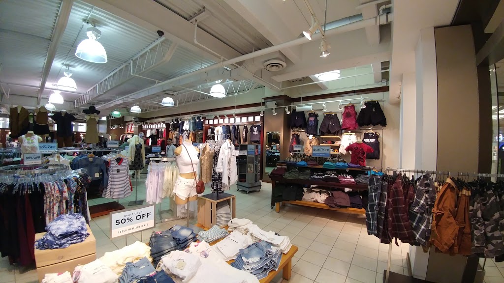 Bluenotes | 111 Bonnie Doon Shopping Center NW Unit #111 / 112, Edmonton, AB T6C 4E3, Canada | Phone: (780) 440-9349