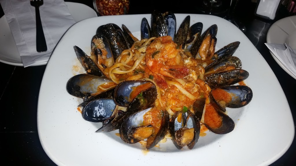Grigio Pasta & Grill | 993 Boulevard Saint-Martin O, Laval, QC H7S 1M5, Canada | Phone: (450) 663-0055