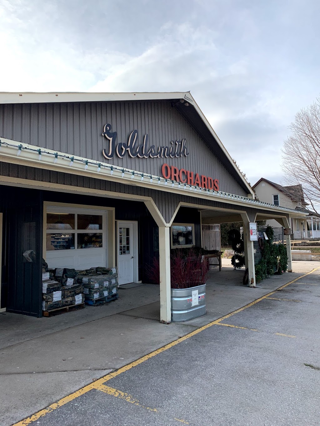 Goldsmiths Orchard Market | 207600 ON-26, Thornbury, ON N0H 2P0, Canada | Phone: (519) 599-3246