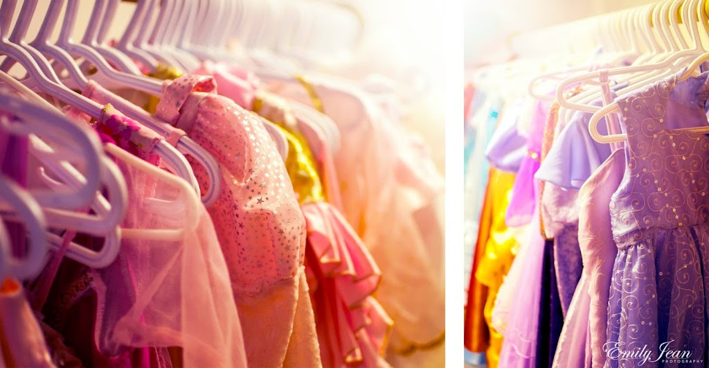 The Land of the Glass Slipper | 9 Old Oak Ln, Orangeville, ON L9W 4A9, Canada | Phone: (519) 215-0950