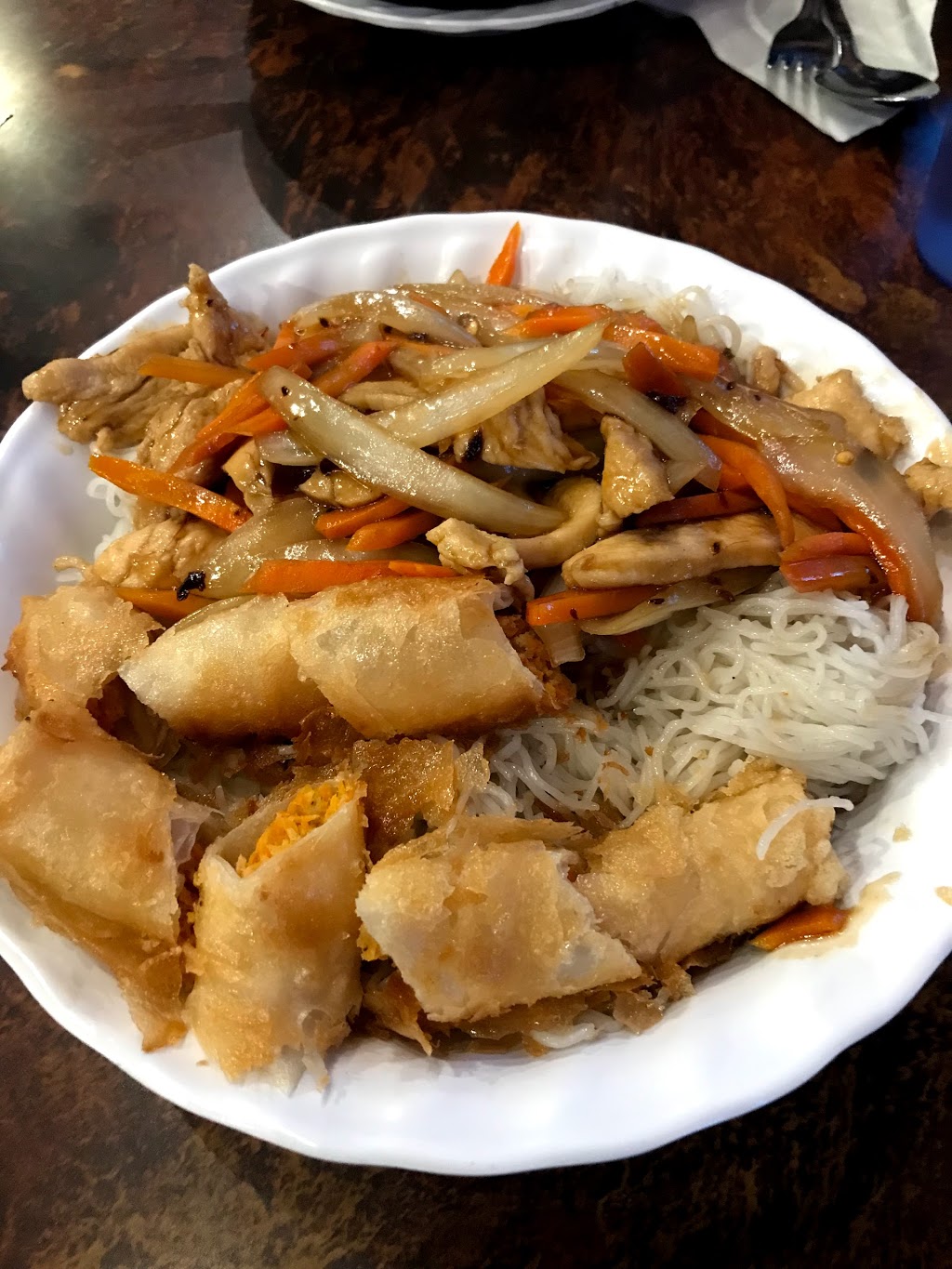 Nhu Y Tea Tree | 1310 Broad St, Regina, SK S4R 1Y4, Canada | Phone: (306) 525-6888