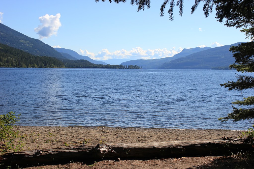 Ross Creek Country Store | 6929 Squilax-Anglemont Rd, Magna Bay, BC V0E 1M7, Canada | Phone: (250) 679-4082