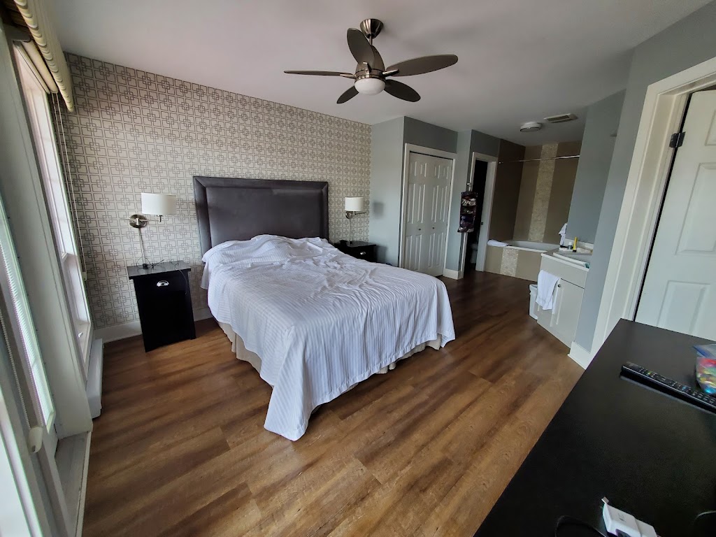Sunchaser Vacation Villas | 5129 Riverview Gate Rd, Fairmont Hot Springs, BC V0B 1L1, Canada | Phone: (250) 345-4545
