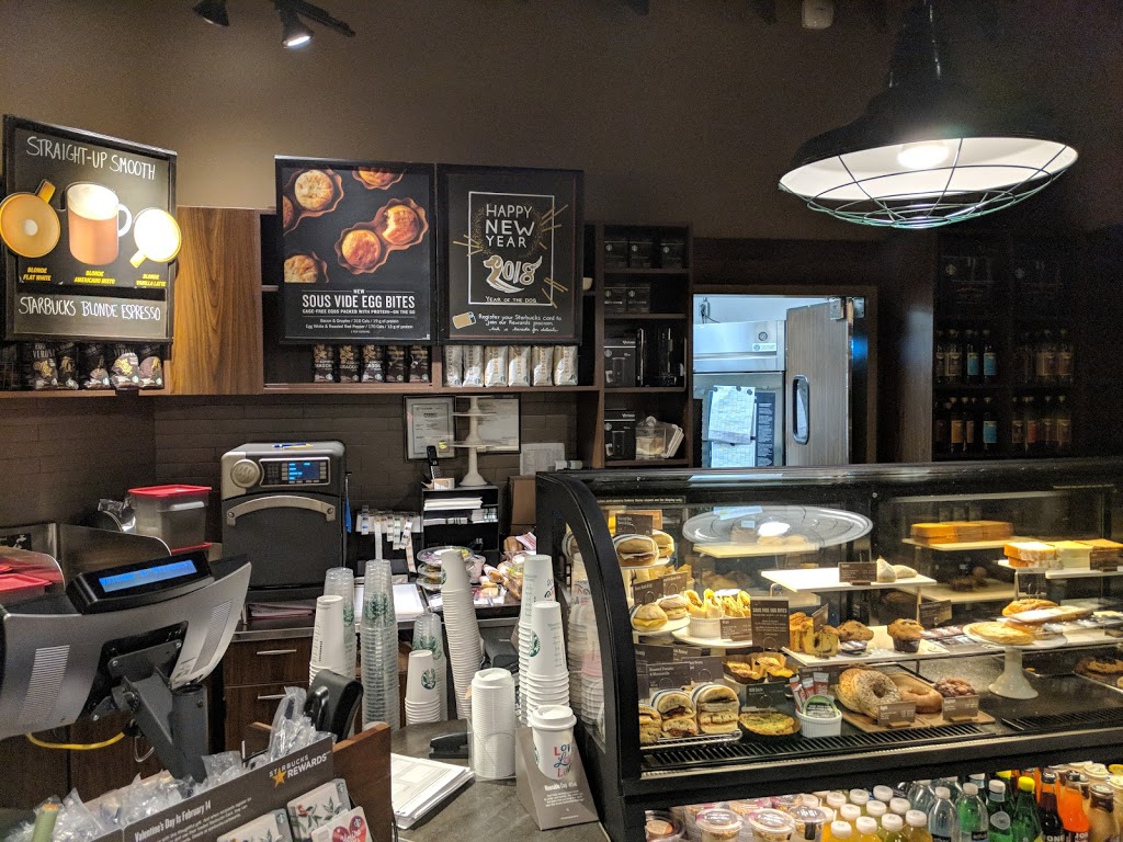 Starbucks | Sumas Mountain Village 170, 2362 Whatcom Rd, Abbotsford, BC V3G 1E1, Canada | Phone: (604) 859-2710