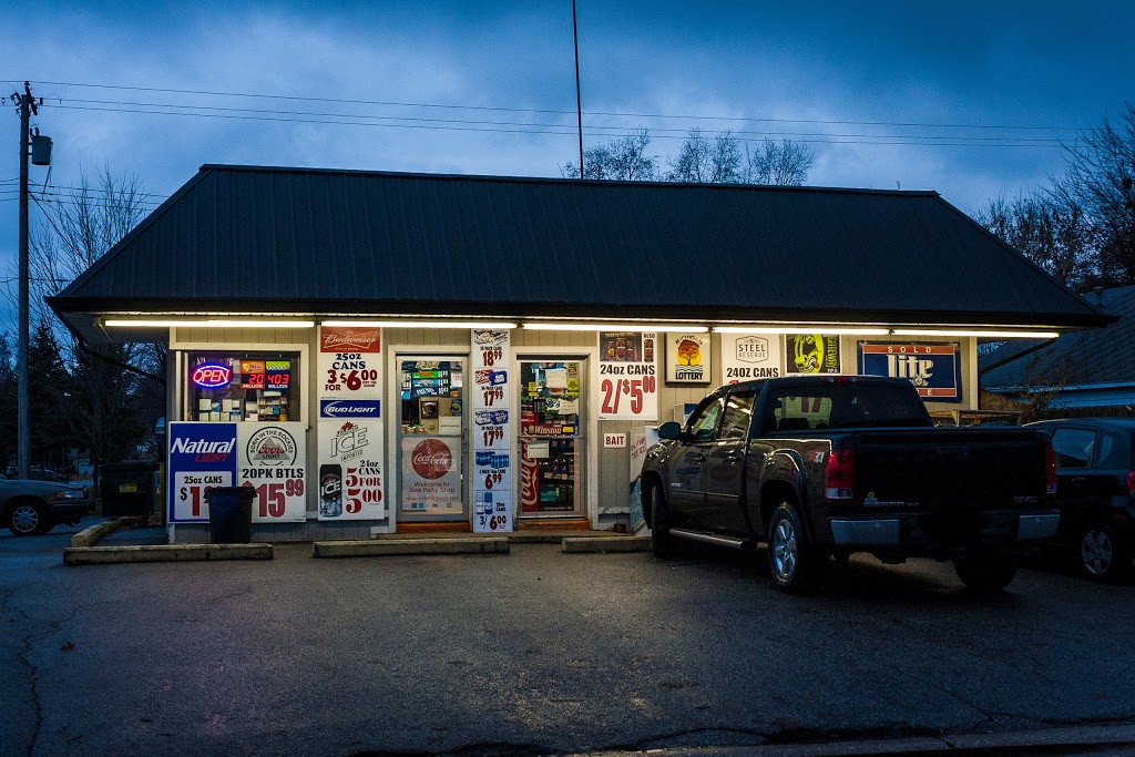 Joes Party Stop | 2304 Hancock St, Port Huron, MI 48060, USA | Phone: (810) 985-5150