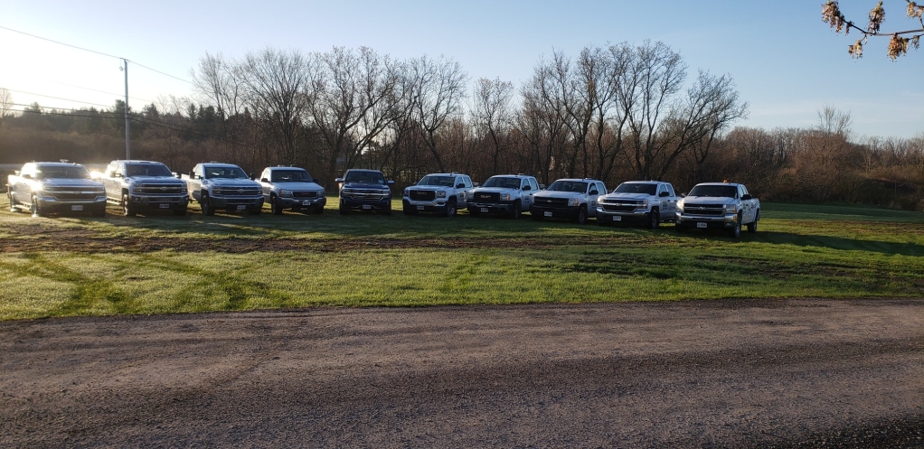 Dign Dirt | 2323 County Rd 38, Westbrook, ON K7P 2Y7, Canada | Phone: (613) 900-6042