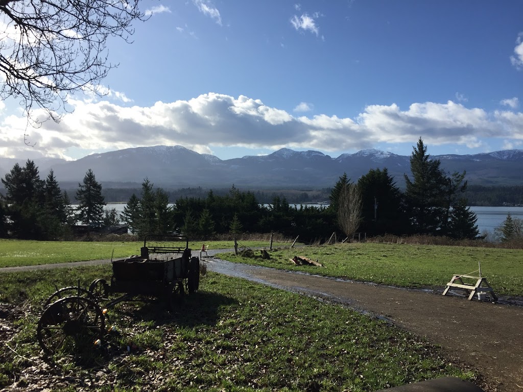 Shack N Wagon | 2830 Piercy Rd, Denman Island, BC V0R 1T0, Canada | Phone: (250) 335-2278
