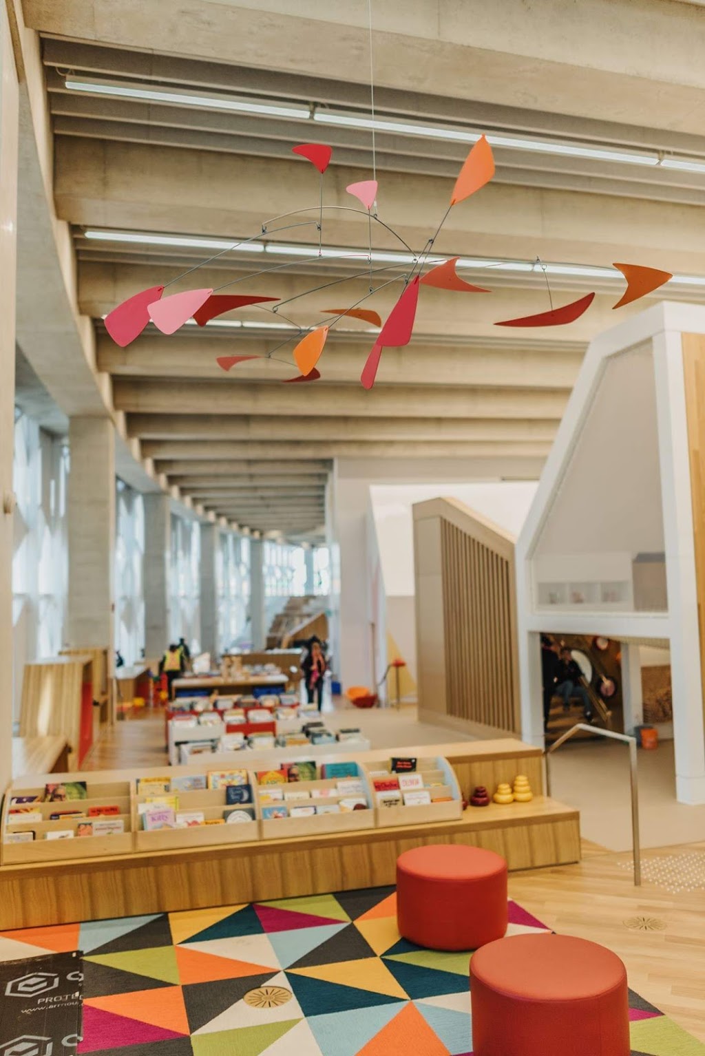 Rocky Ridge Library | 11300 Rocky Ridge Rd NW, Calgary, AB T3G 5H3, Canada | Phone: (403) 260-2600