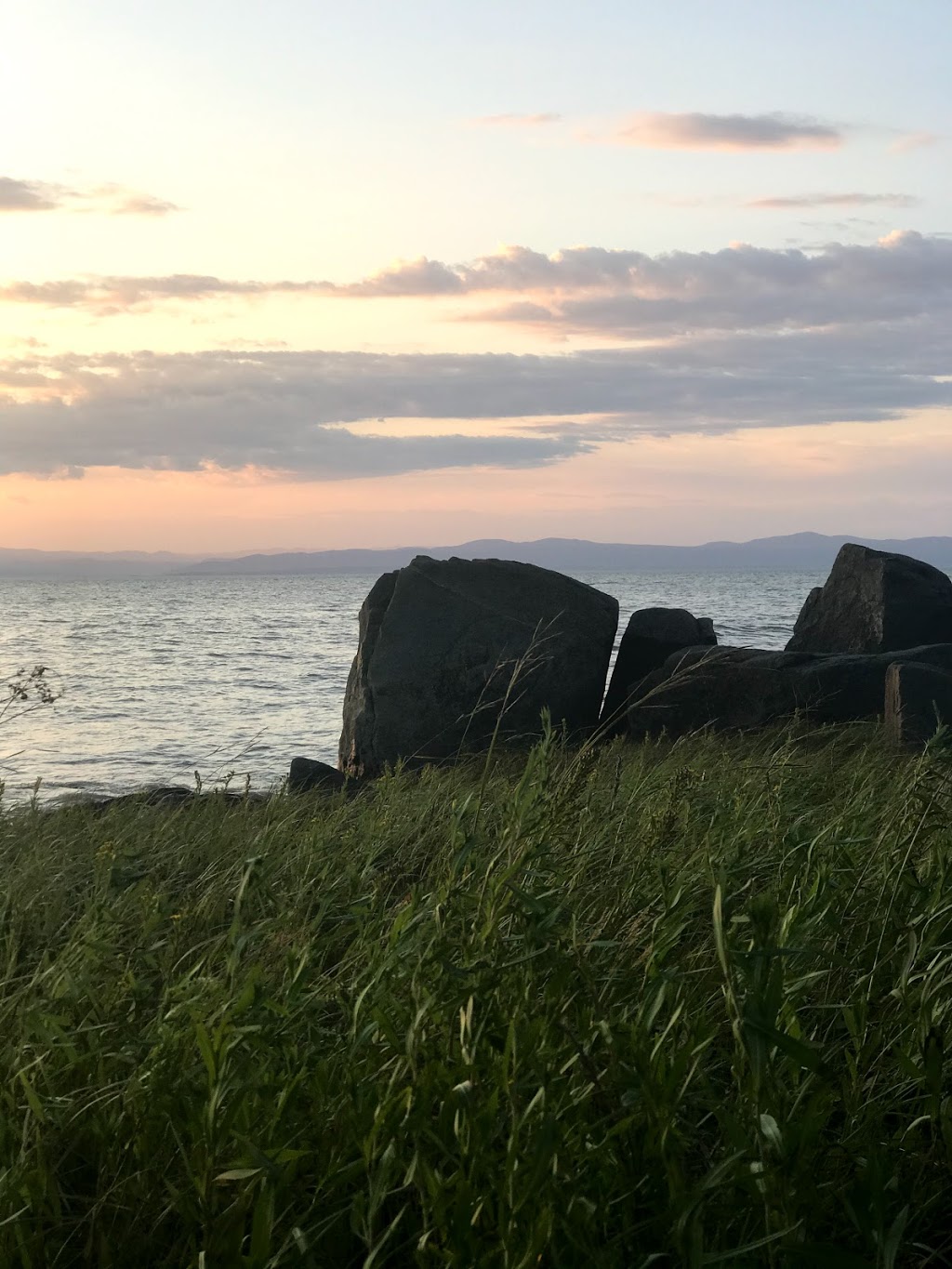 Camping Au Bonnet Rouge | 76 Avenue de Gaspé E, Saint-Jean-Port-Joli, QC G0R 3G0, Canada | Phone: (418) 598-1919