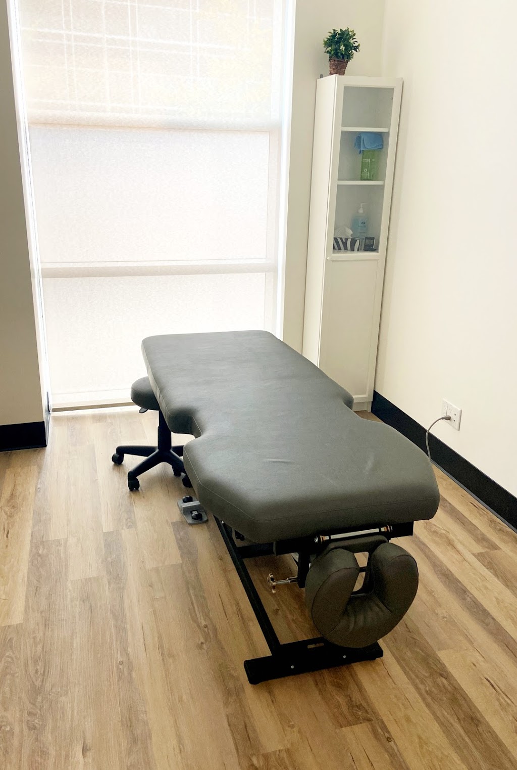 Natural Alignments Wellness Centre & Yoga | 1 Prologis Blvd Unit #104, Mississauga, ON L5W 0G2, Canada | Phone: (905) 565-0550