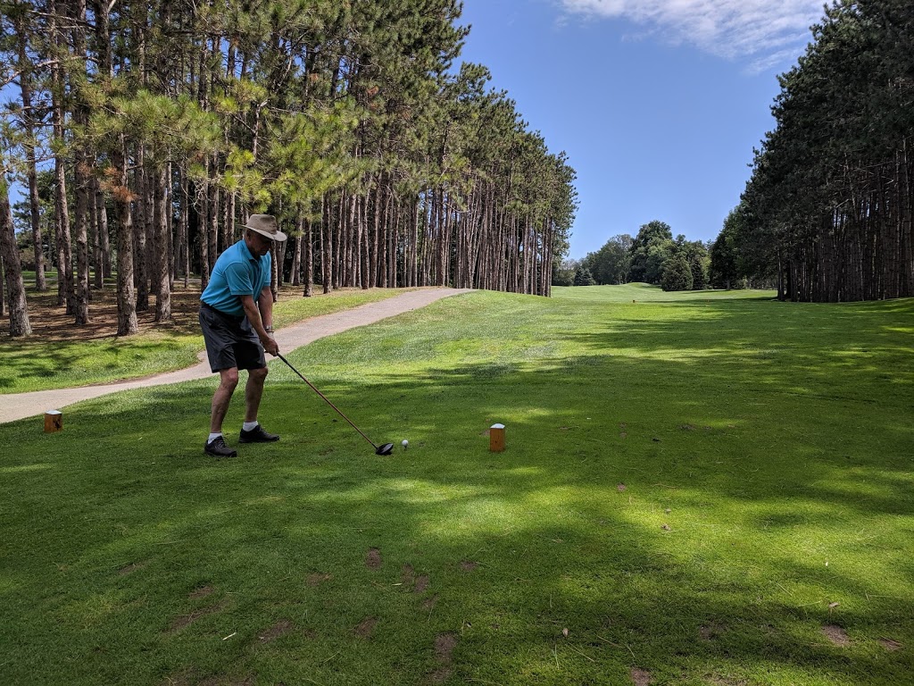 Six Foot Bay Resort and Golf Course | 52 Fire Rte 39, Buckhorn, ON K0L 1J0, Canada | Phone: (705) 657-8788