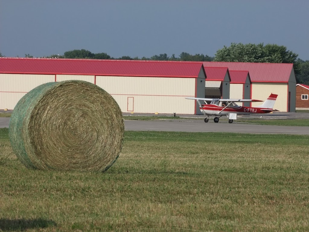 Lake Country Airways | 6422 Blue Bird St, Orillia, ON L3V 6H6, Canada | Phone: (705) 325-9838