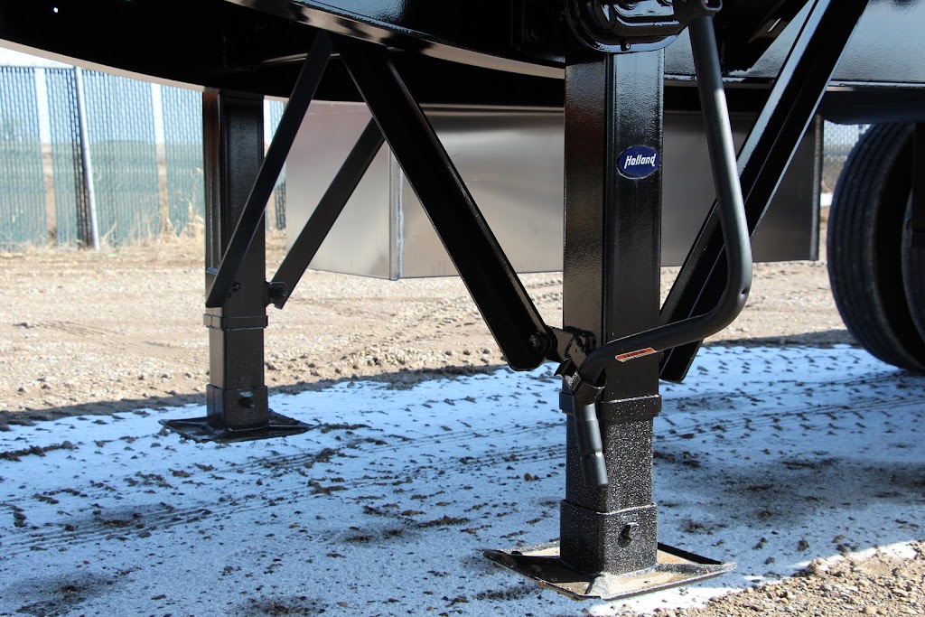 Southland Trailer Corp / Plant 2 | 4400 9 Ave N, Lethbridge, AB T1H 6N5, Canada | Phone: (403) 327-8212