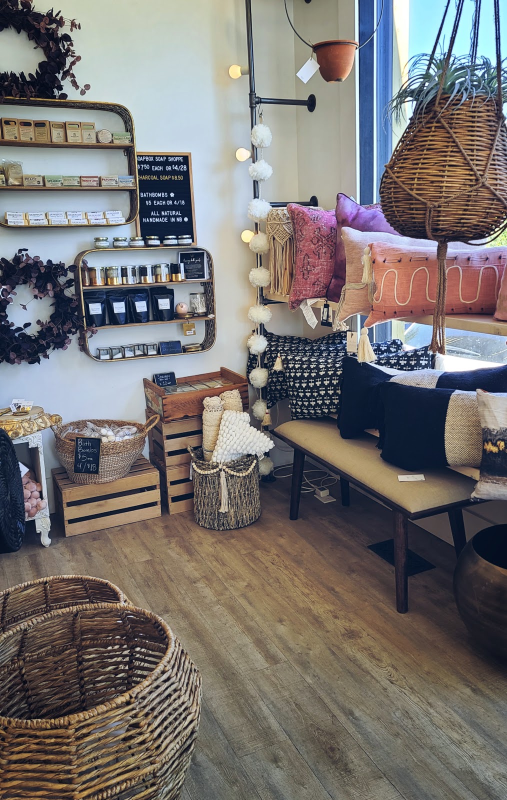 Crackle and Teal | 425 King George Hwy, Miramichi, NB E1V 1L7, Canada | Phone: (506) 352-6000
