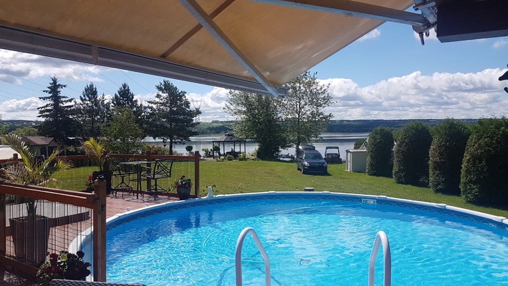 Flyboard Des Chutes | 5556 Boulevard Sainte-Anne, Boischatel, QC G0A 1H0, Canada | Phone: (418) 929-5906