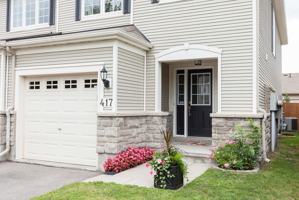 Y. Lee Beauregard | 4366 Innes Rd #2, Orléans, ON K4A 3W3, Canada | Phone: (613) 983-5346