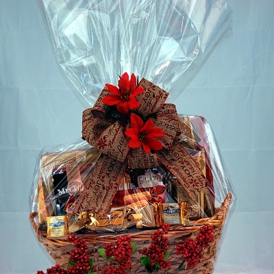 Kelowna Baskets | 128 Westside Rd N, Kelowna, BC V1Z 3S4, Canada | Phone: (877) 317-6767
