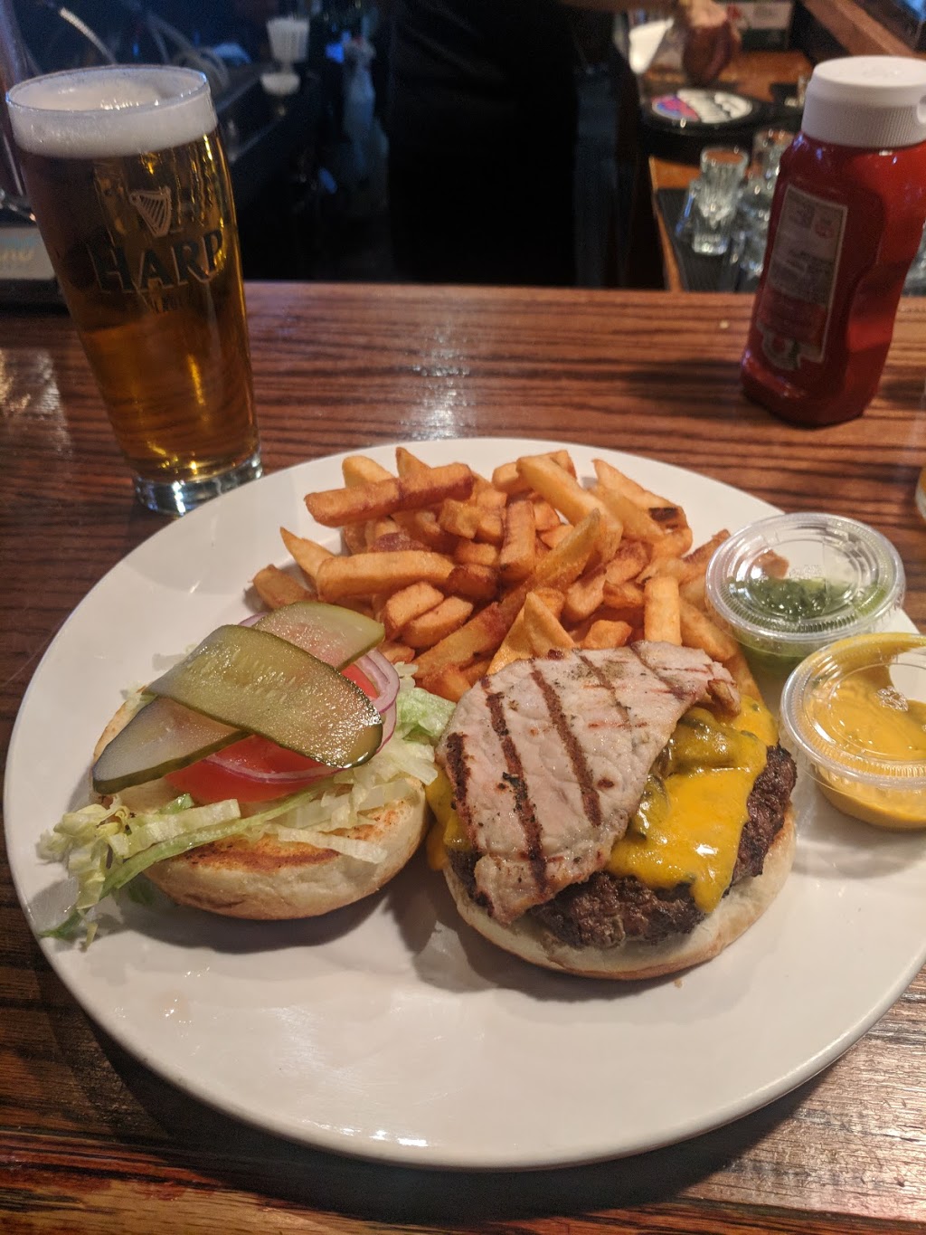 The Irish Shebeen | 5555 Eglinton Ave W, Etobicoke, ON M9C 5M1, Canada | Phone: (416) 695-9178