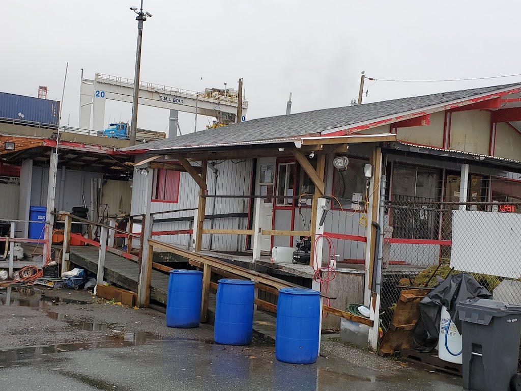 Drake Towing | 1553 Powell St, Vancouver, BC V5L 5C3, Canada | Phone: (604) 251-3344