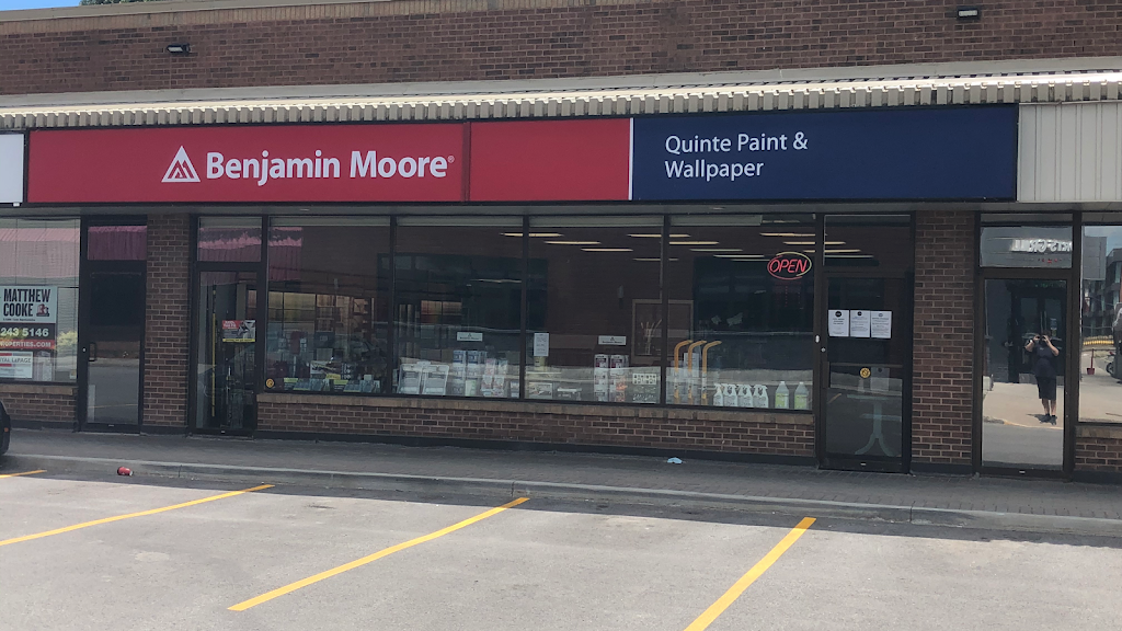 Quinte Paint & Wallpaper Inc | 365 N Front St, Belleville, ON K8P 5A5, Canada | Phone: (613) 969-9521