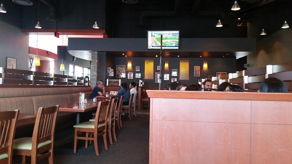 Boston Pizza | 35 Square One Dr, Mississauga, ON L5B 0E2, Canada | Phone: (905) 896-4646