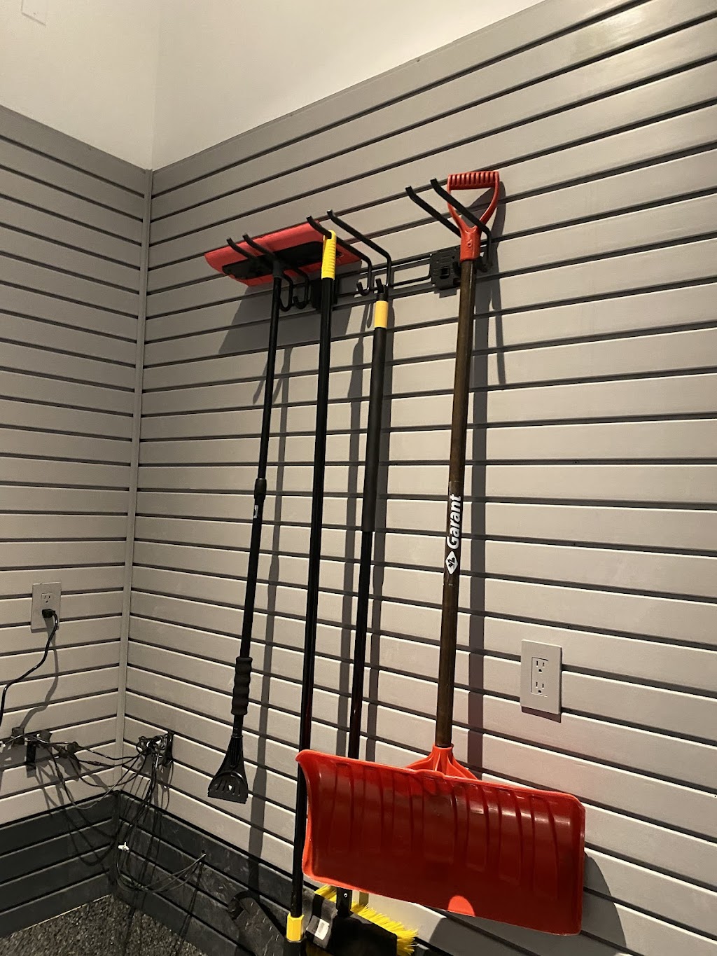 Infinity Garage Solutions | 2001 Thickson Rd S Unit 6-7, Whitby, ON L1N 6J3, Canada | Phone: (289) 483-1141
