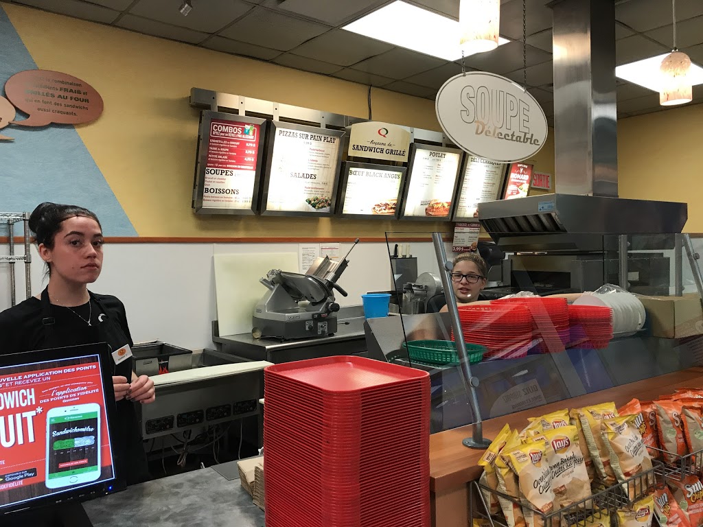 Quiznos | 3324 Rue du Carrefour, Québec, QC G1C 7E1, Canada | Phone: (418) 660-5499