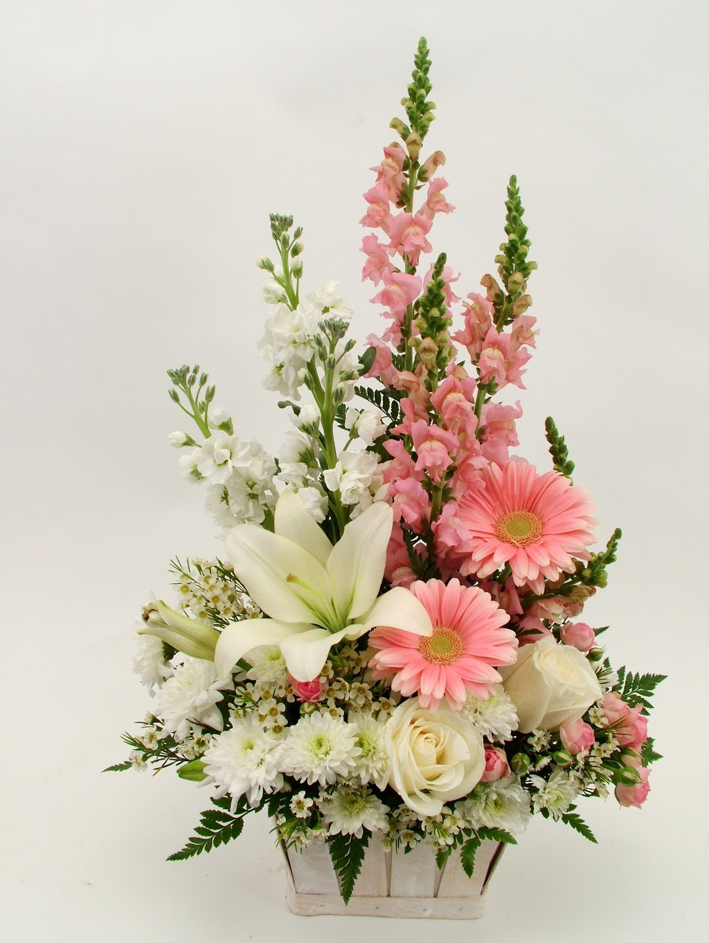 Russells Flower Shop | 1421 Main St E, Hamilton, ON L8K 1C2, Canada | Phone: (905) 547-1239